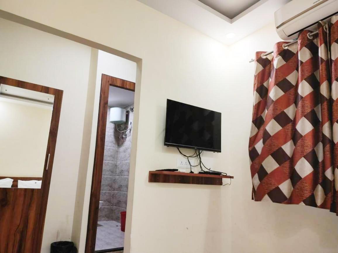 Hotel Holiday Express Kalkuta Zewnętrze zdjęcie